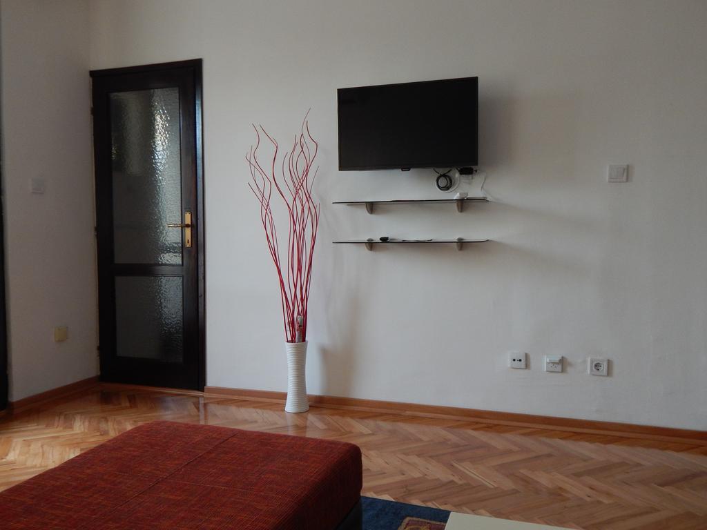 Apartment Knez Kotorska ติวัต ภายนอก รูปภาพ